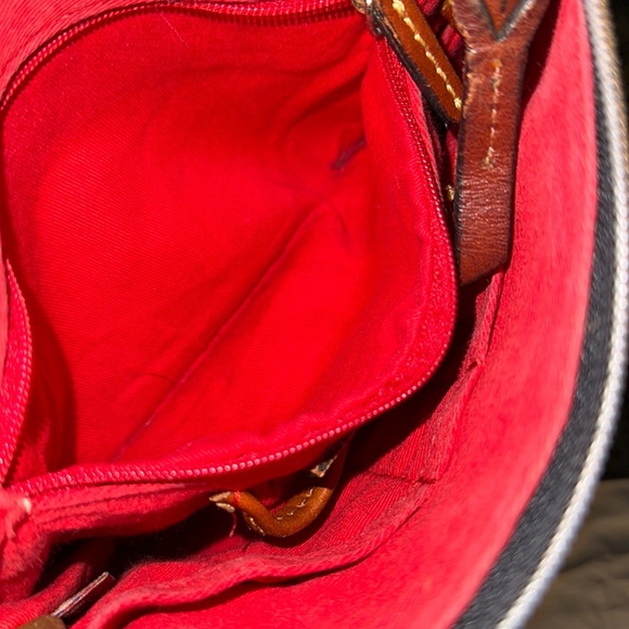 Dooney & Bourke crossbody purse - Picture 11 of 14